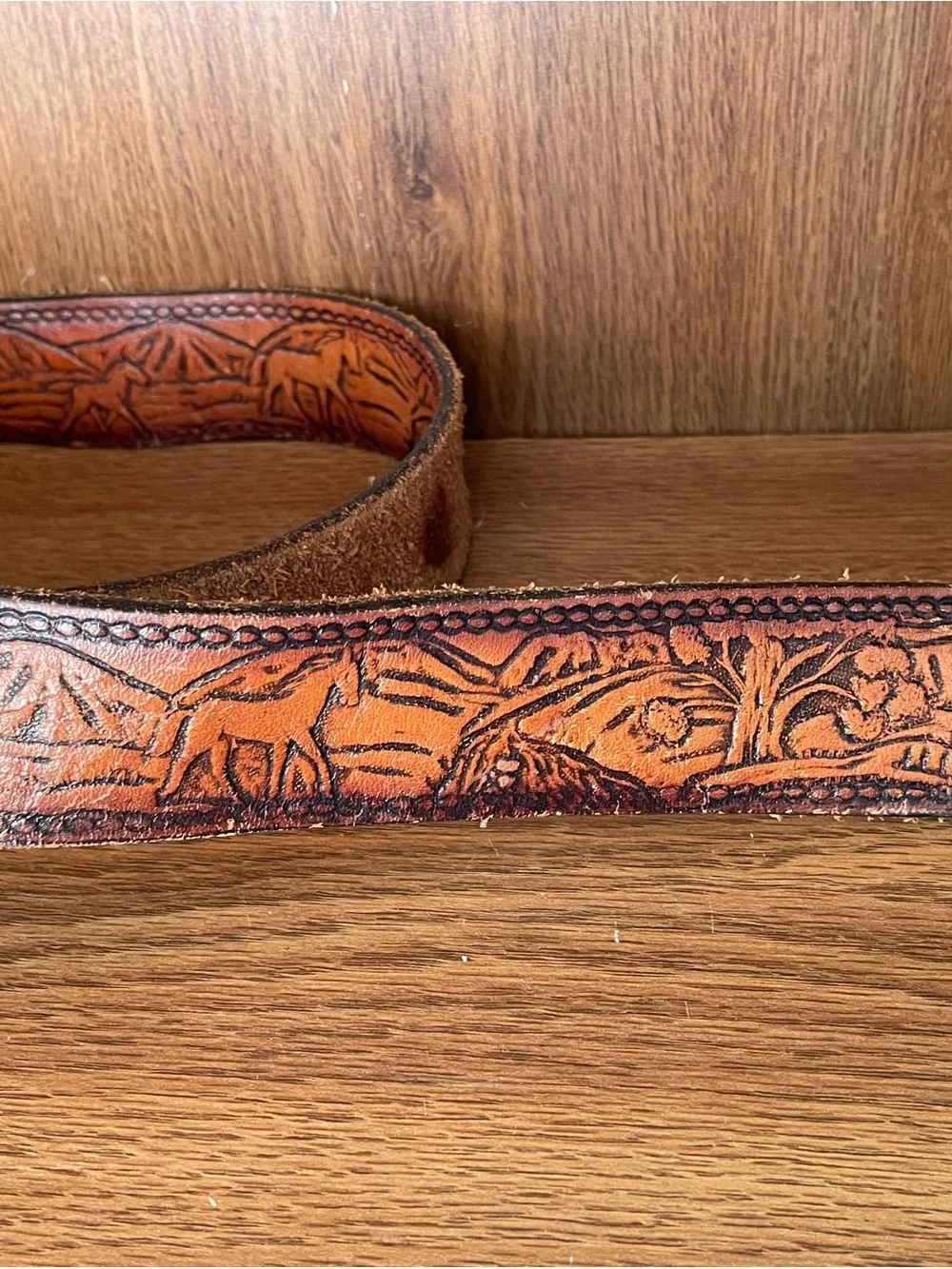 Leather vintage belt Tan Embossed 
